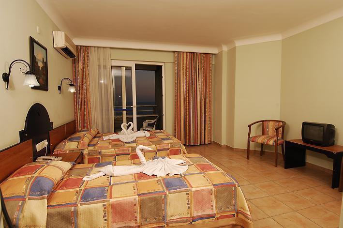เอ็กซ์พีเรีย ซาเรย์ บีช โฮเต็ล Hotel อลันยา ภายนอก รูปภาพ