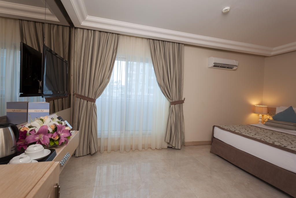เอ็กซ์พีเรีย ซาเรย์ บีช โฮเต็ล Hotel อลันยา ภายนอก รูปภาพ